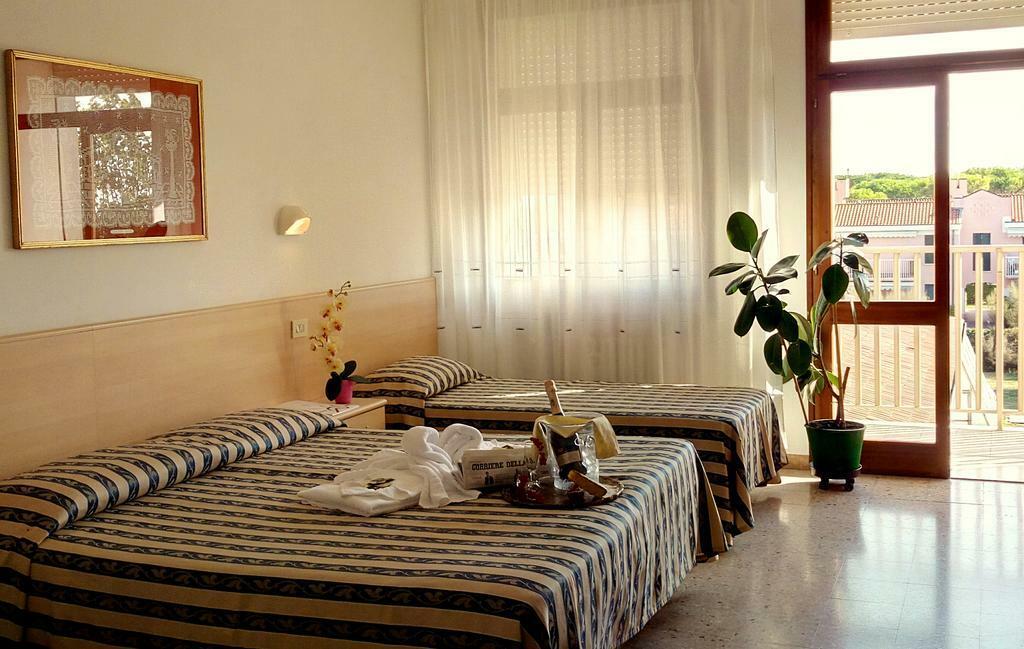 Centro Vacanze Cavallino Opera Nascimbeni Лідо-ді-Єзоло Екстер'єр фото